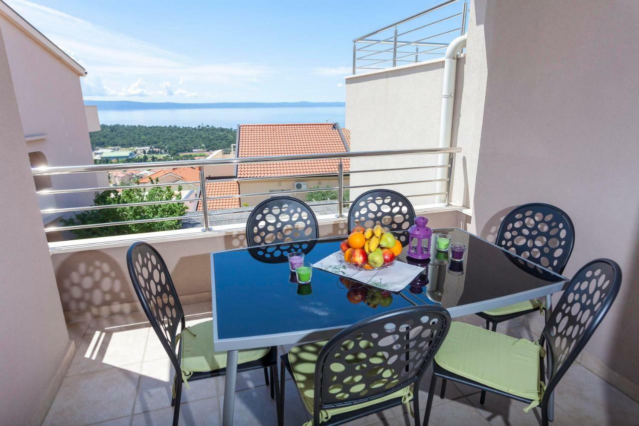 Apartments Dora Makarska Esterno foto