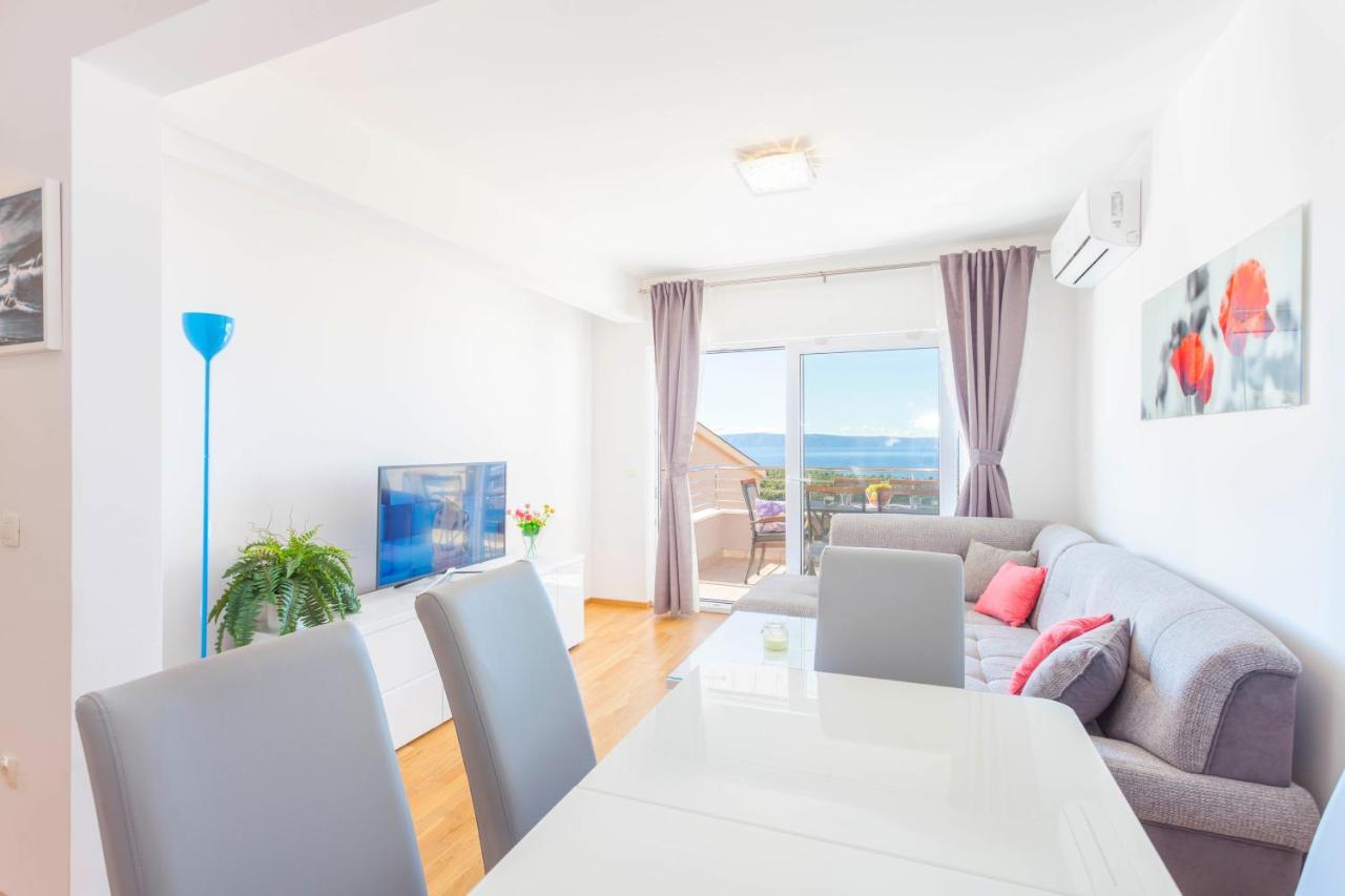Apartments Dora Makarska Esterno foto