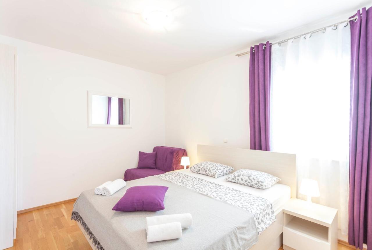 Apartments Dora Makarska Esterno foto