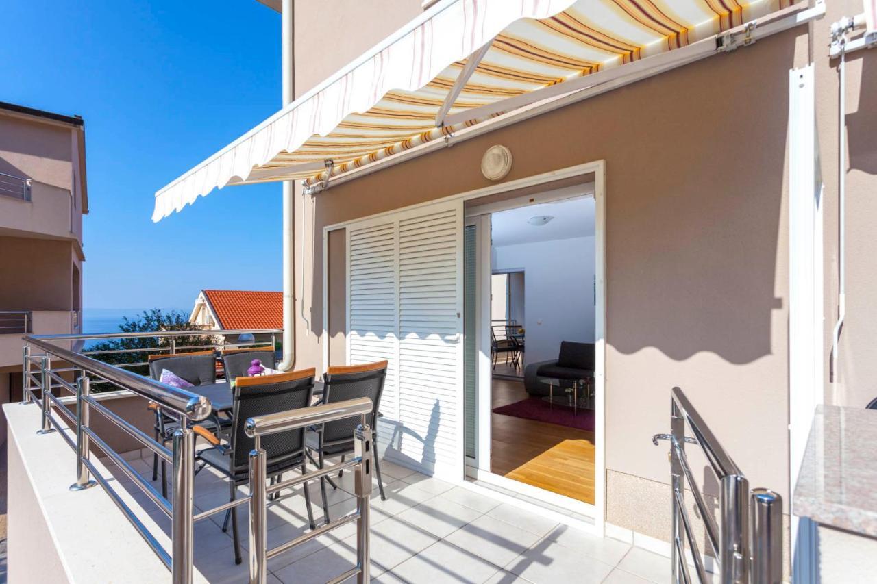 Apartments Dora Makarska Esterno foto
