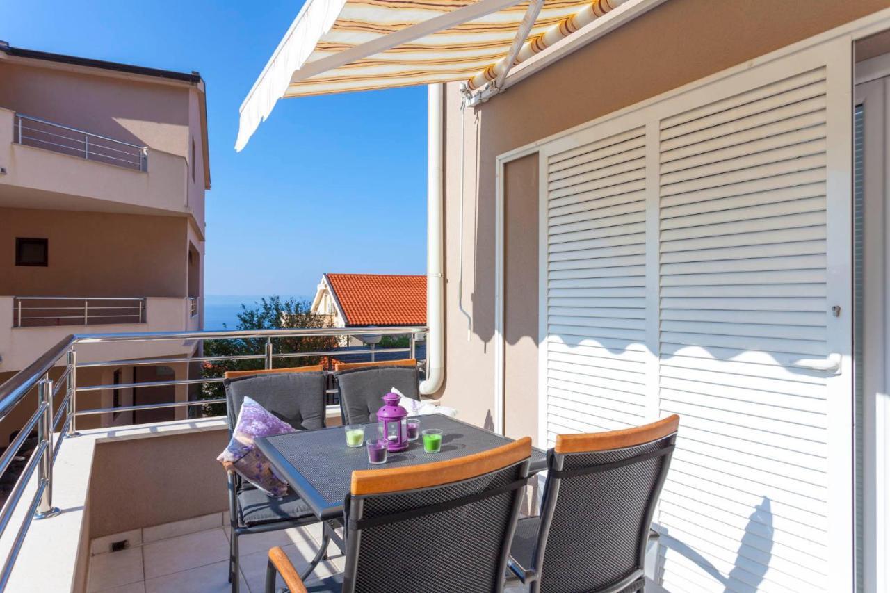 Apartments Dora Makarska Esterno foto