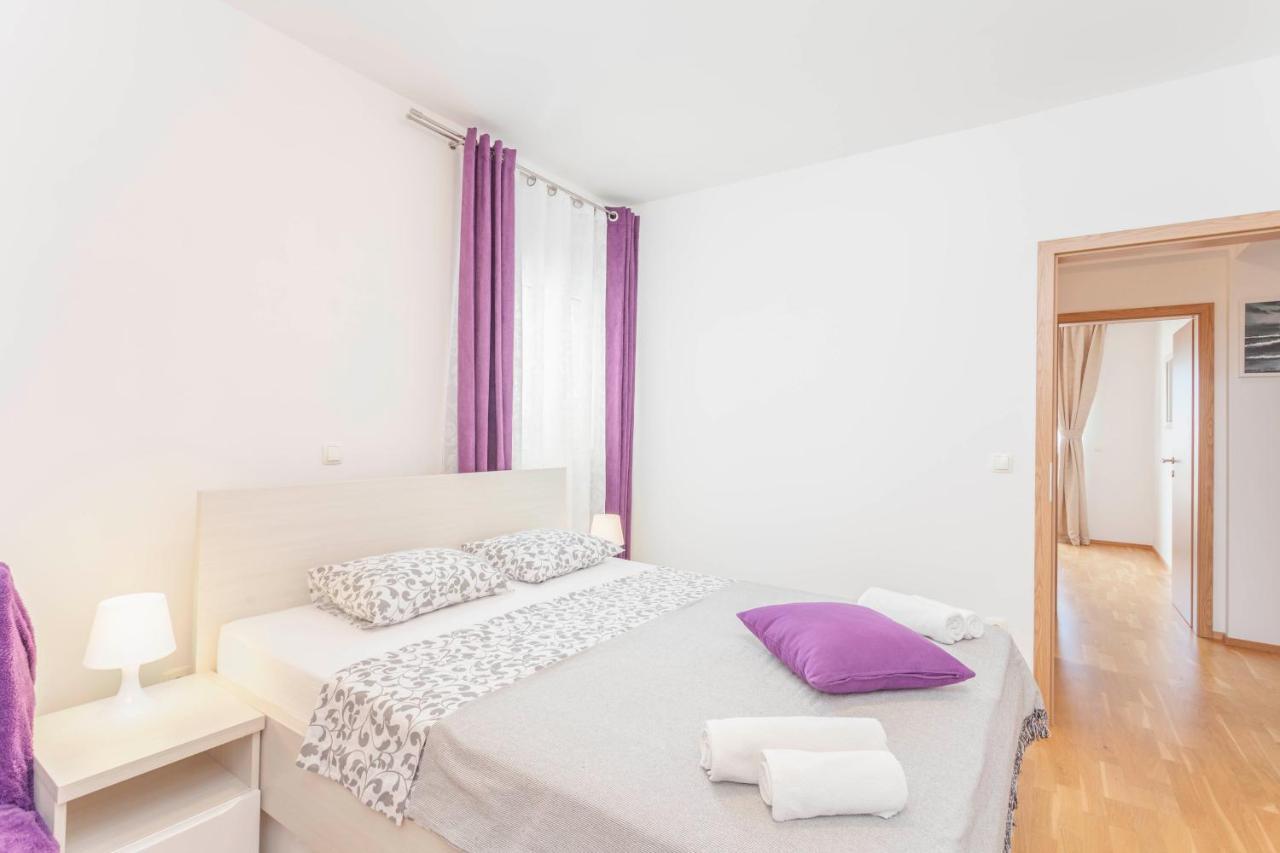 Apartments Dora Makarska Esterno foto