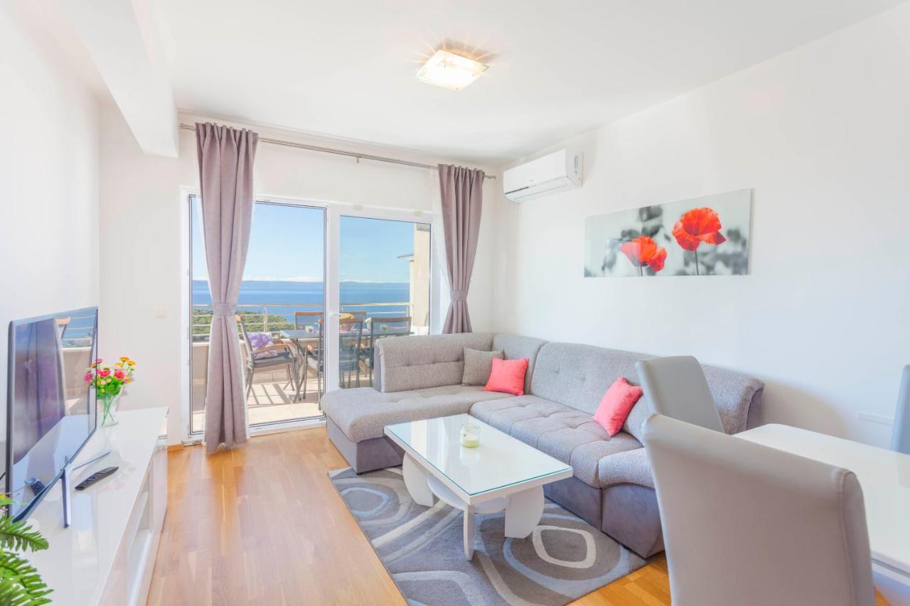 Apartments Dora Makarska Esterno foto